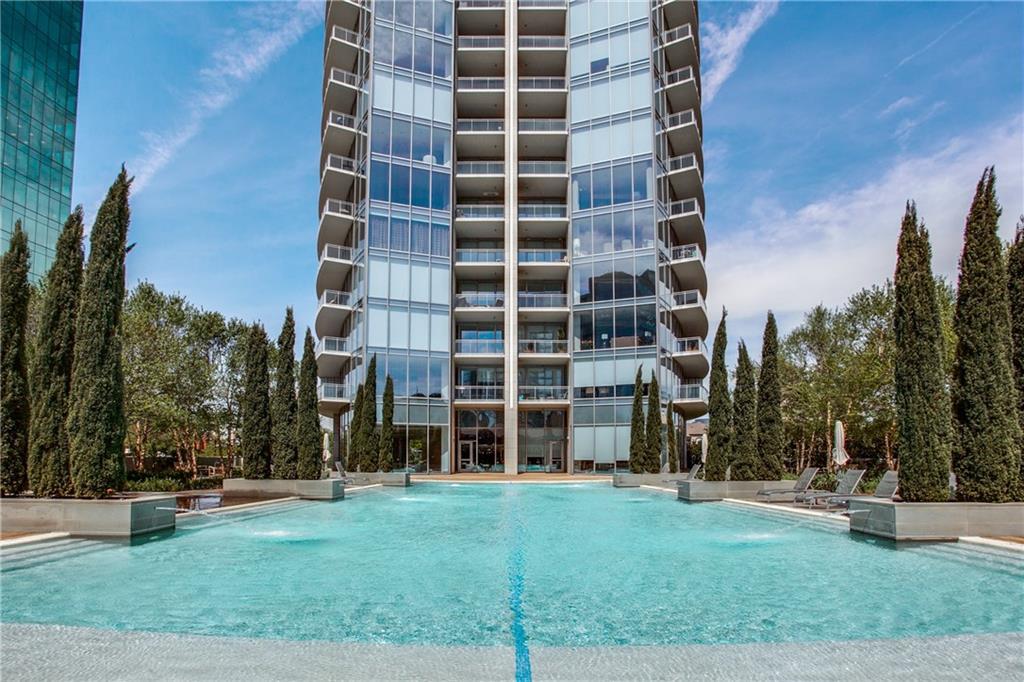 Resort-Style Pool